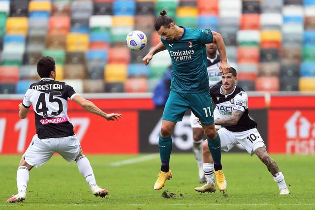 往事不堪回首！哈兰德职业生涯前16场比赛0球0助